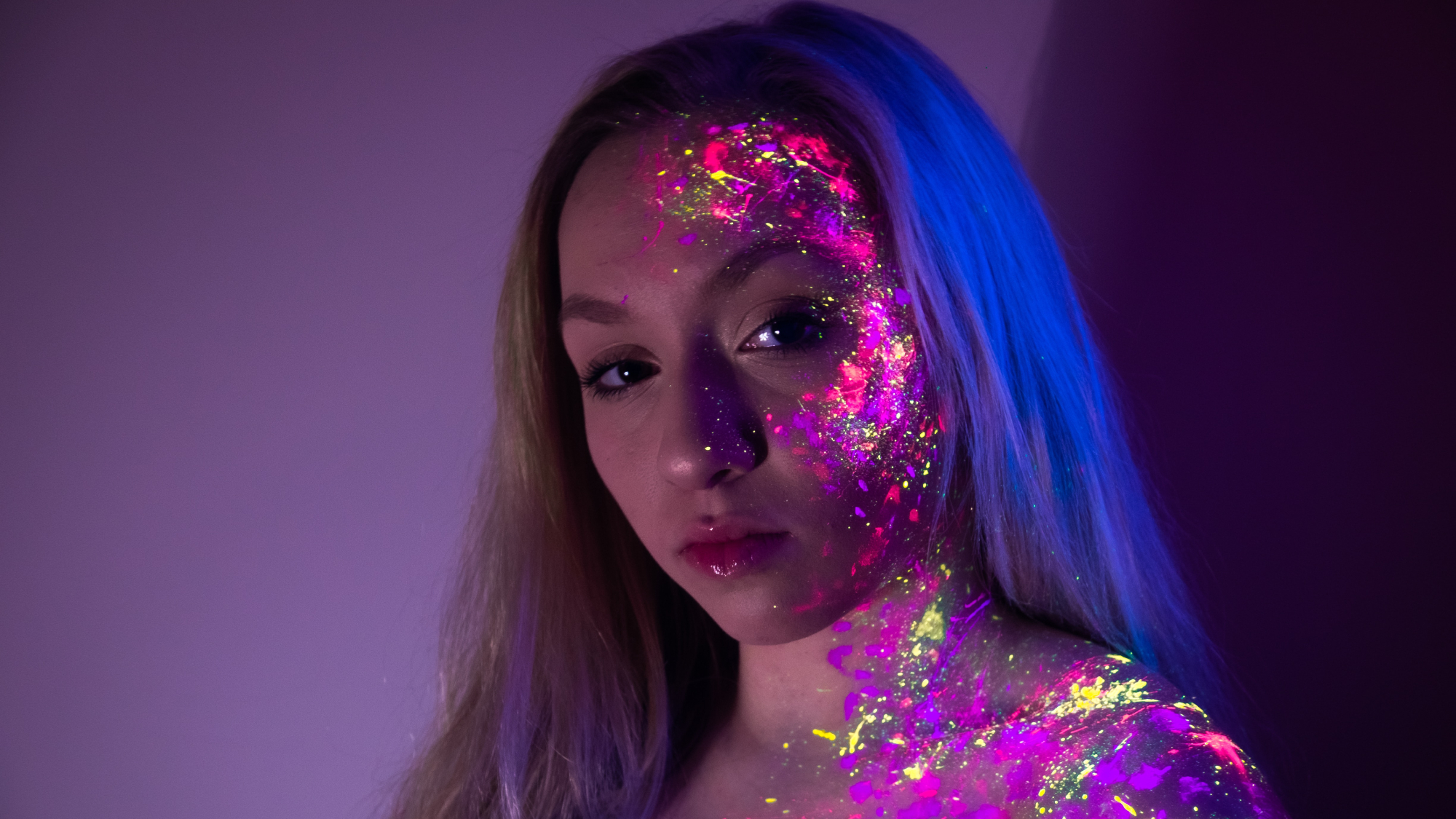 Glow-In-The-Dark Tricks You Need To Try 
