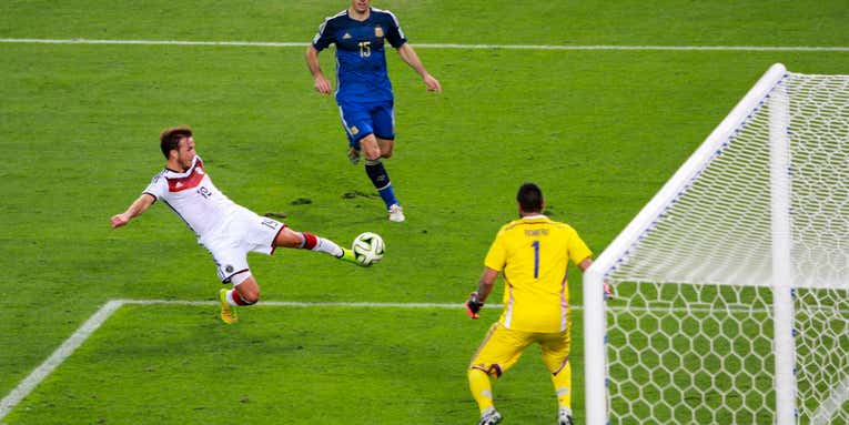 The complex physics behind bending it like a World Cup player