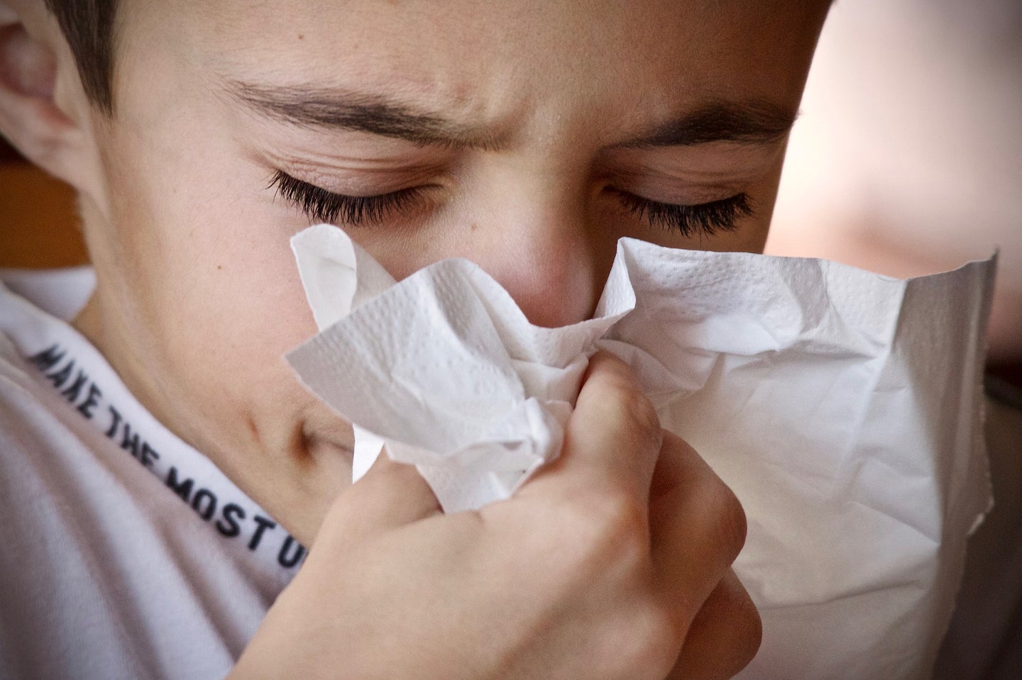 cold sneeze tissue