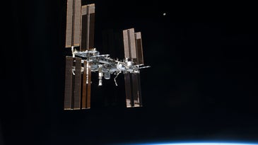 iss view from atlantis space shuttle