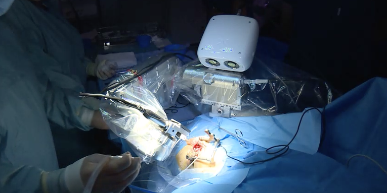 This robot is perfectly designed to drill tiny tunnels in your skull