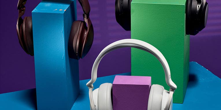 Three superb noise-cancelling headphones for traveling