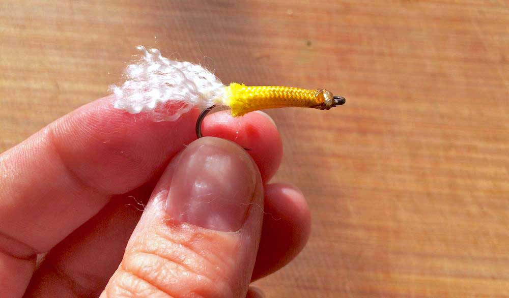 fishing lure made of paracord