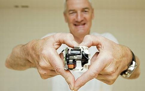 James Dyson holding the DDM2 motor