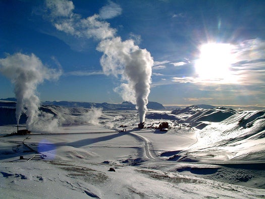 Replacing Water With CO2, New Geothermal Scheme Sequesters While it Generates