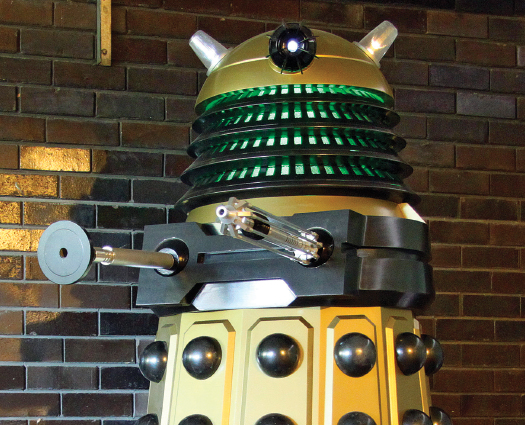 A Motorized, Super-Detailed Robot Villain Made By A Doctor Who Fan