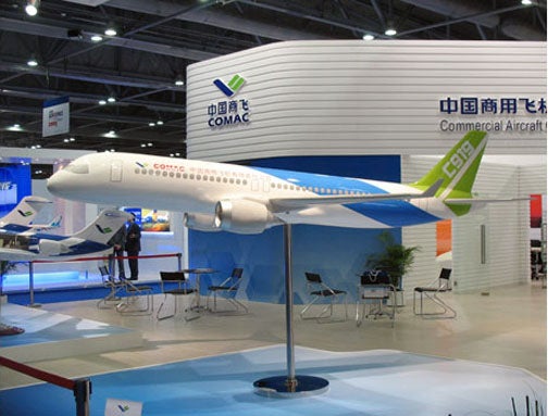 China Plans Commercial Jet, Challenger to Boeing and Airbus