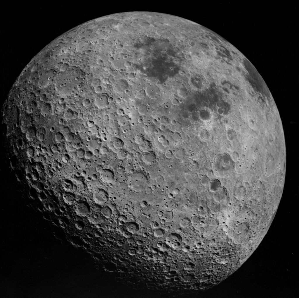 But of course, by the time Zond 8 returned this “plaster Moon” image, five Apollo missions — 8, 10, 11, 12, and 13 — had already flown around the Moon with humans on board and had taken some incredible images of the far side. And the last four missions, Apollos 14 through 17, also brought back some amazing views of a side of the Moon that only 24 humans have ever seen with their own eyes. So this is all well and good, but why does the far side of the Moon look so different from the near side?