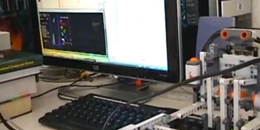 Lego Mindstorms Robot Sits at Computer, Plays Old-School Tetris, Wins