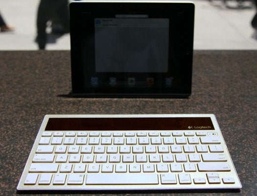 White Logitech Wireless Solar Keyboard K760