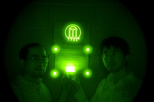 New Glow-in-the-Dark Material Charges In One Minute, Glows Infrared for Two Weeks