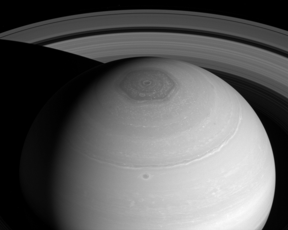 Big Pic: A Portrait Of Saturn’s Best Features