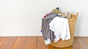 How to wash your clothes without wearing them out