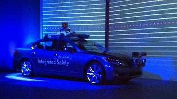 CES 2013: Lexus Unveils Autonomous 'Safety Research' Car
