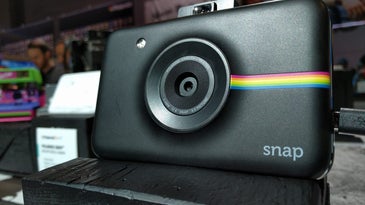 Polaroid Snap Is Digital Camera That Prints Photos Instantly