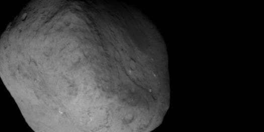 Stardust Mission’s Close-Up Shots of Tempel 1 Depict a Comet in Flux