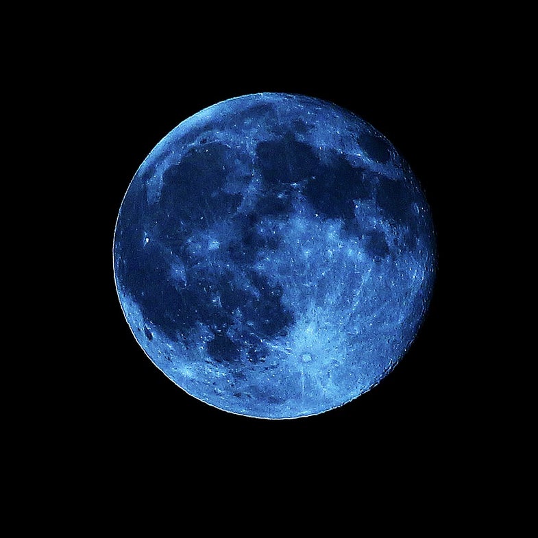 Albert Molina managed to actually photograph a <a href="https://instagram.com/p/51HSzRhsdx/?taken-by=albiemo">blue moon over Los Angeles</a> by setting the camera to pick up tungsten light.