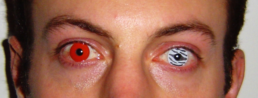 Wearing contacts too long: is it dangerous?