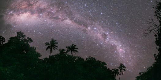 A Stunning Milky Way Captured from an Island Paradise