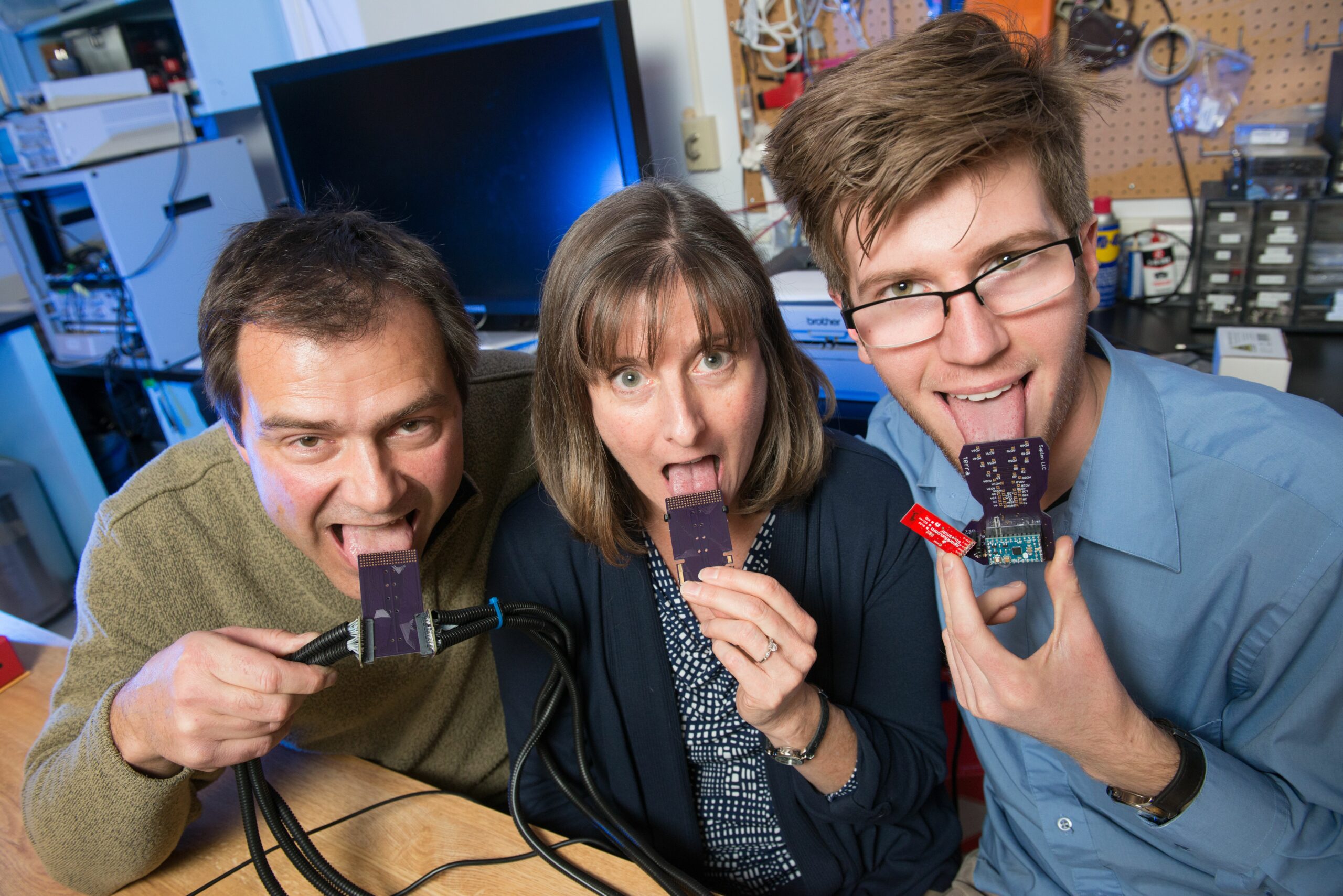 Prototype Retainer Could Help Hearing-Impaired ‘Listen’ With Their Tongues
