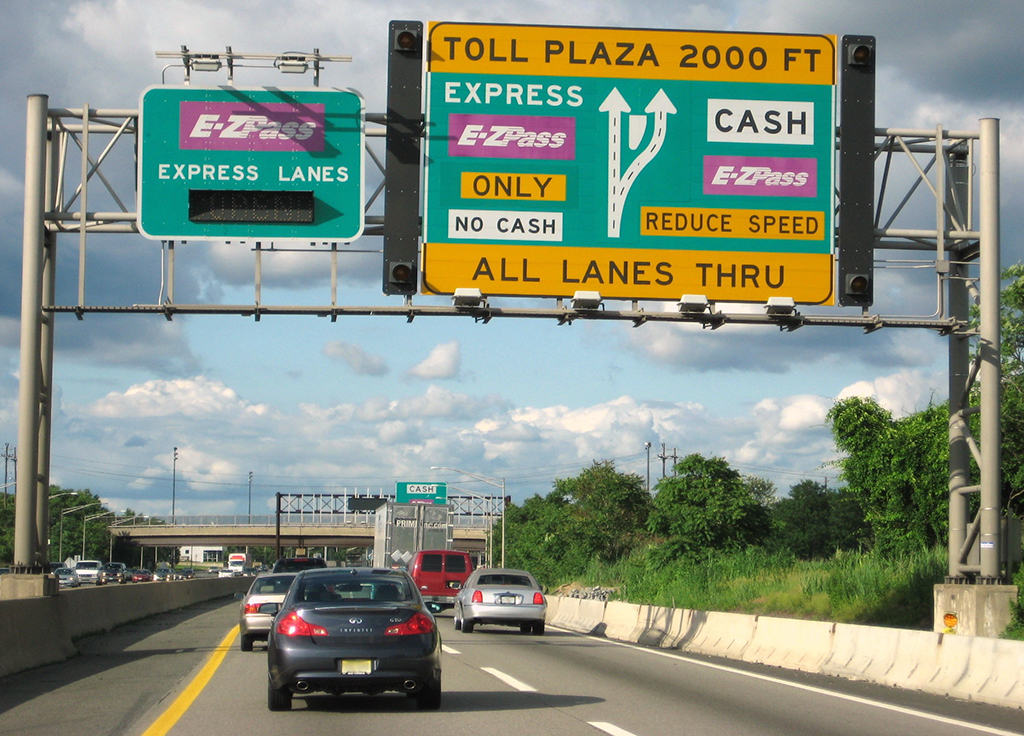 Hack Your E-ZPass So It Alerts You Whenever It’s Scanned