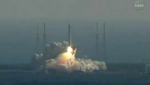 Updated: SpaceX Successfully Launches the First Private Spaceship into Orbit (and Brings It Home Safe)