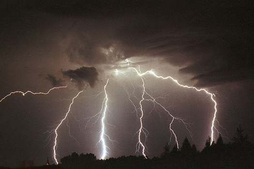 Does Lightning Cause Headaches?