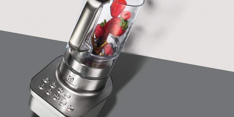 This Tilted Blender Makes Smoother Smoothies