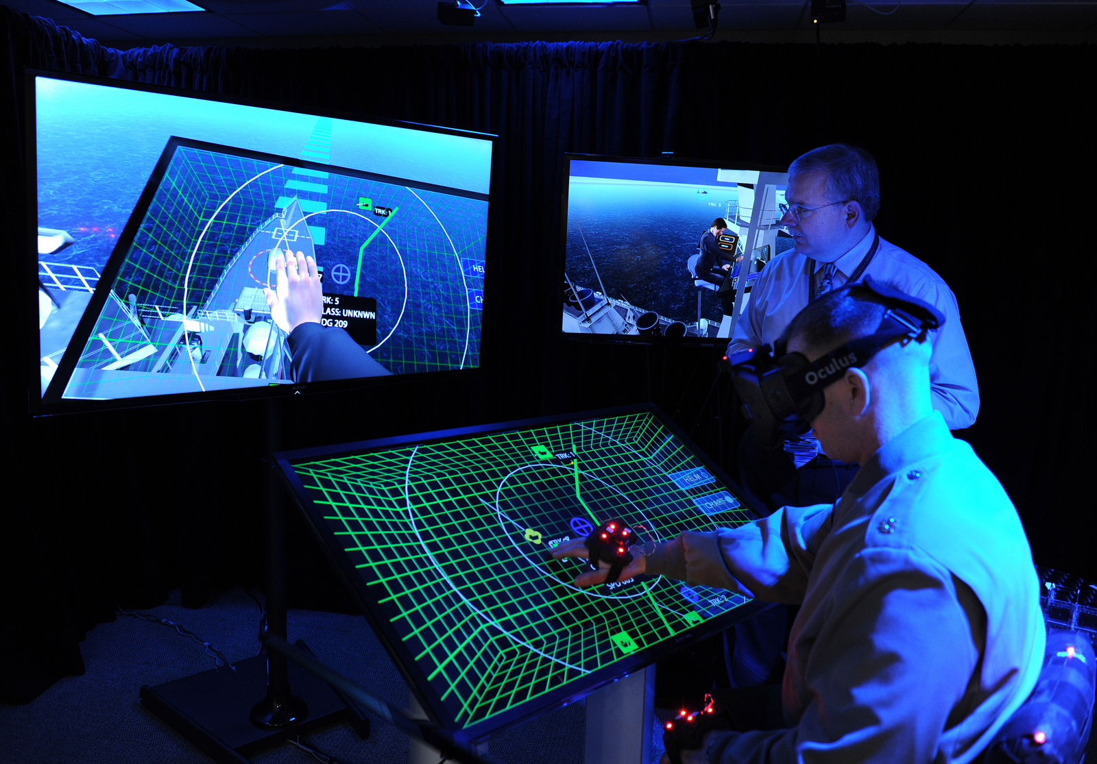 Big Pic: The U.S. Navy Tests A Virtual Reality Headset