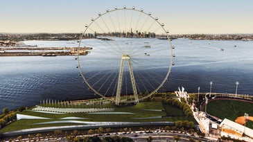 BigPic: Building The World's Tallest Ferris Wheel