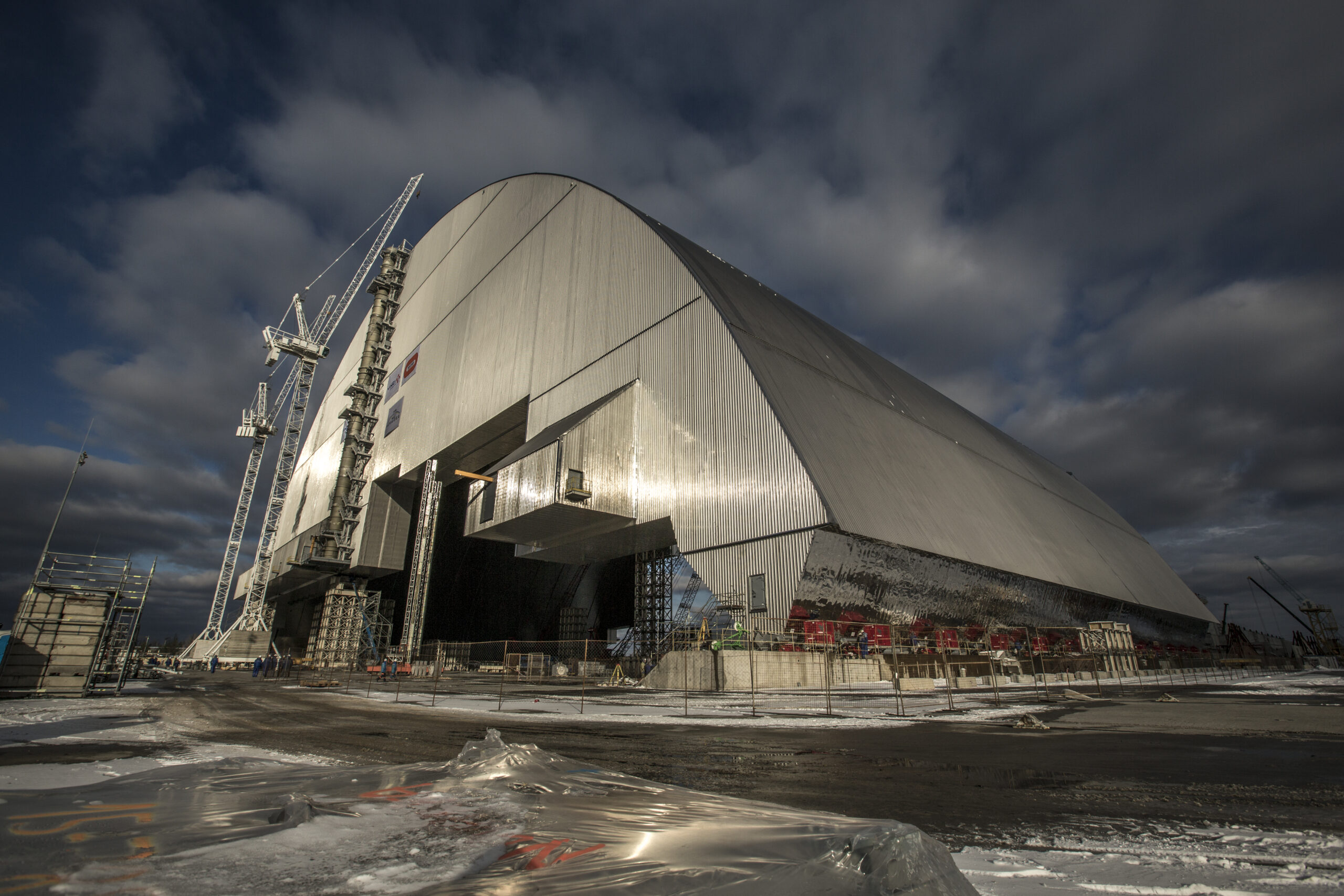 Watch the Chernobyl disaster site finally get properly contained