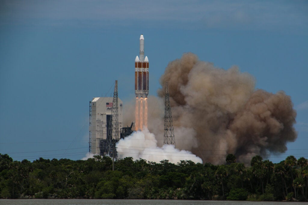 Delta IV Heavy Blastoff from the launch pad