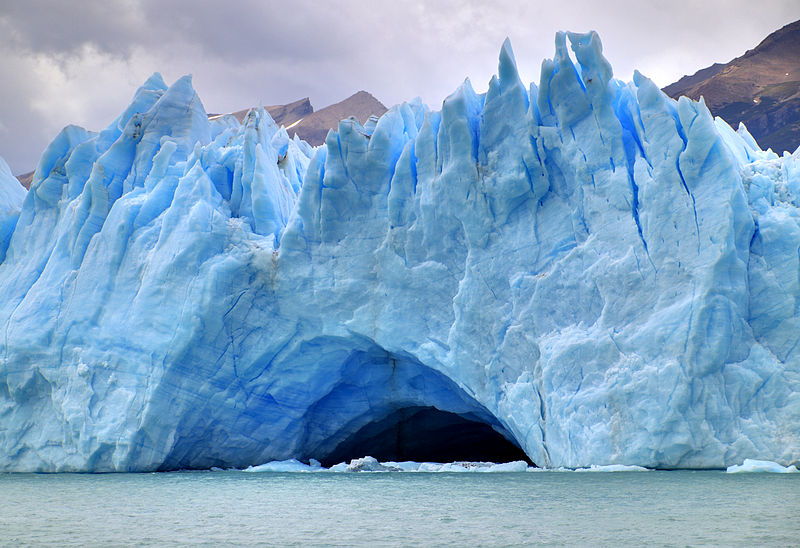 New Climate Change Culprit: Chilean Man Stealing Glaciers to Put In Cocktails