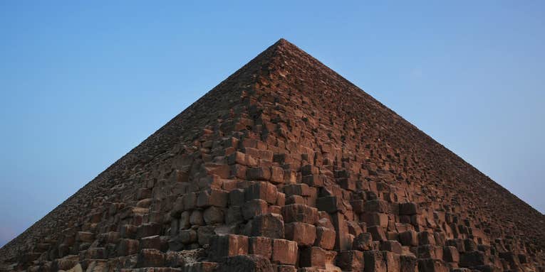 Scans Reveal Strange Warm Spot At Giza Pyramid