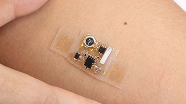 Stick-On Monitoring Patch Moves And Stretches With Skin