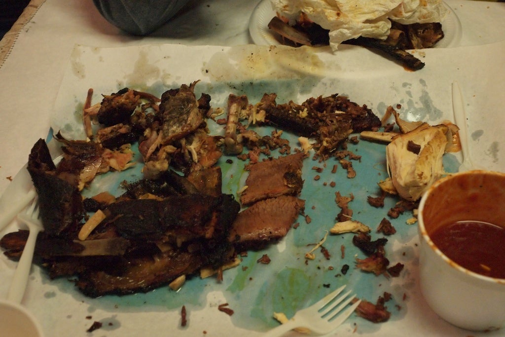 The aftermath of dinner at the great Sam's BBQ in Austin is rendered nicely, even in tricky light.