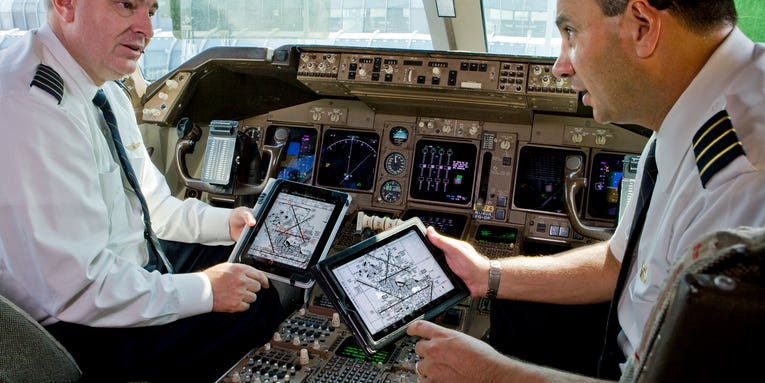 The Air Force is Buying iPads To Replace Pilots’ Books and Maps