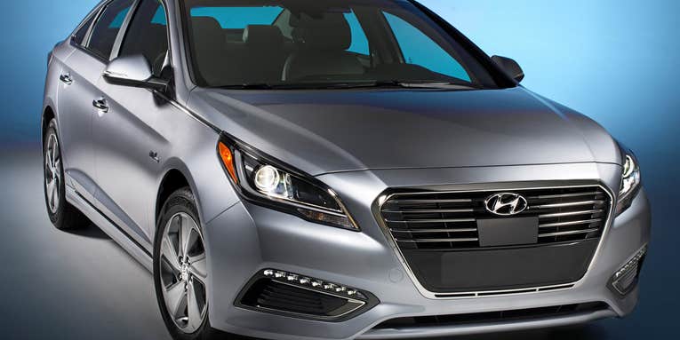 2015 Detroit Auto Show: This Is Hyundai’s First Plug-In Hybrid Car