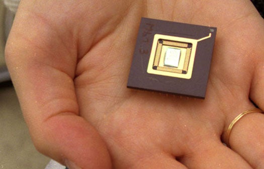 IBM Unveils Nanophotonic Chips that Could Lead the Exascale Computing Revolution