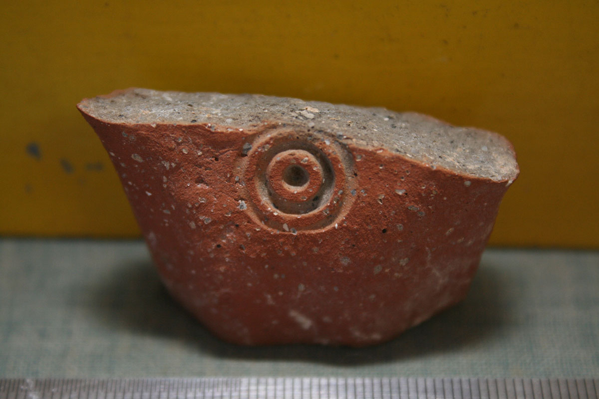 Ancient jars hold clues about the intensity of Earth’s magnetic field