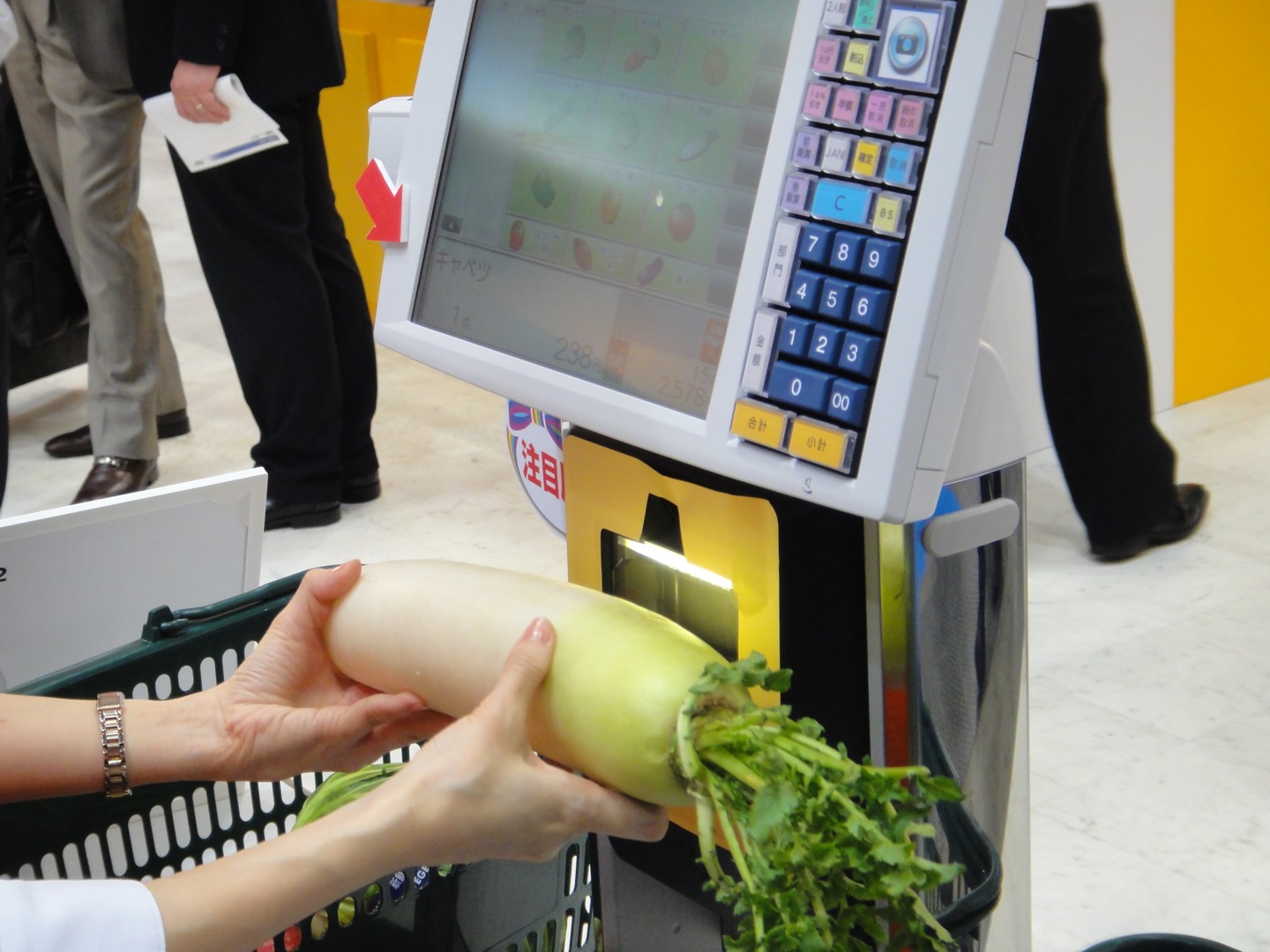 Video: Supermarket Checkout Scanner Uses Object Recognition Instead of Bar Codes