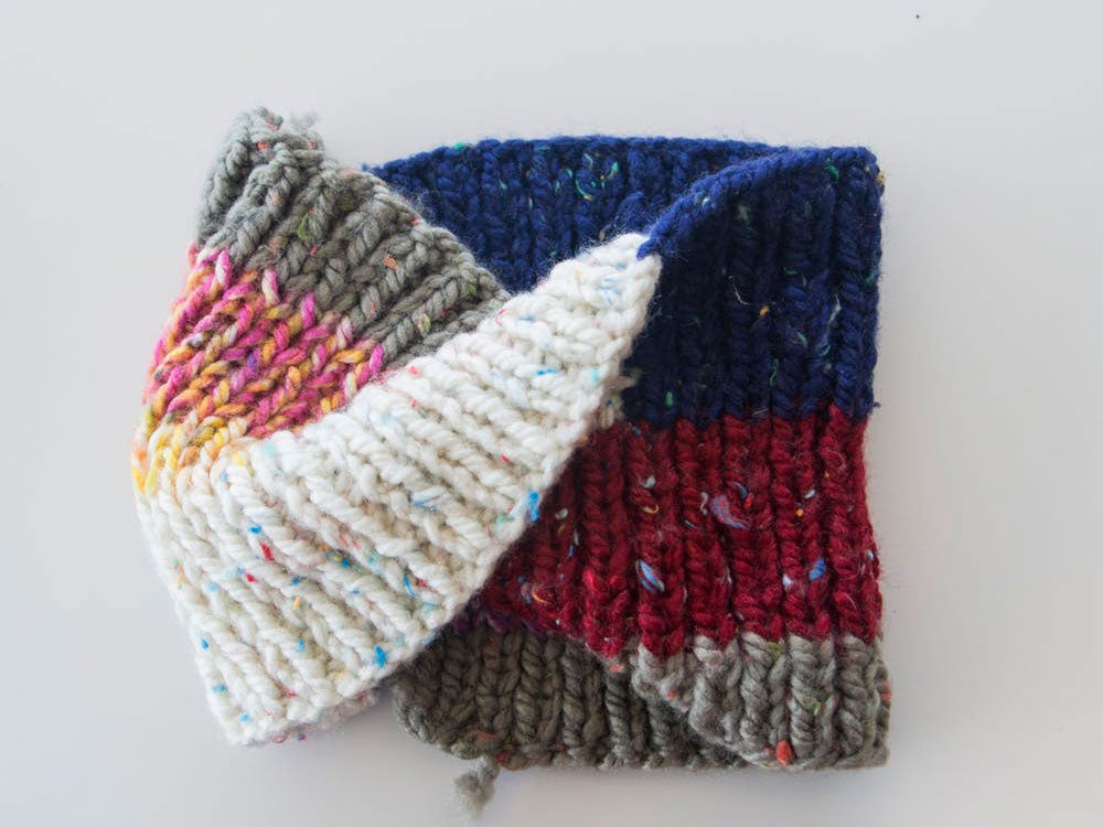 knitting an infinity scarf