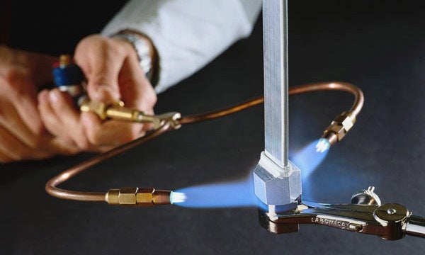 This Portable Blowtorch Uses Only Water As Fuel
