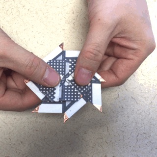 This Origami-Inspired Battery Folds Like a Ninja Star