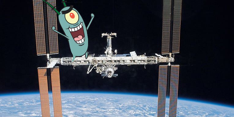 Russian Cosmonauts Report Sea Plankton On The Outside Of The ISS