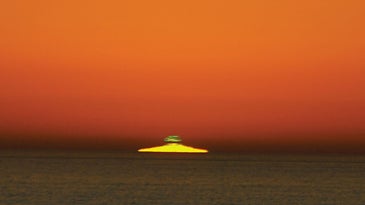 Every sunset ends with a green flash. Why is it so hard to see?