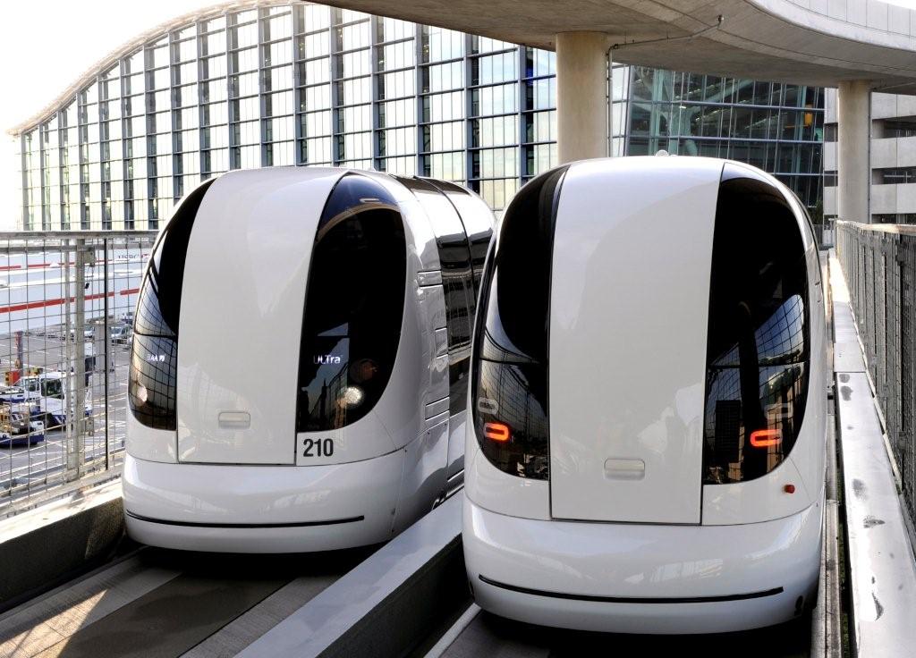 Driverless Pod Cars Transport Passengers Around London’s Heathrow Airport