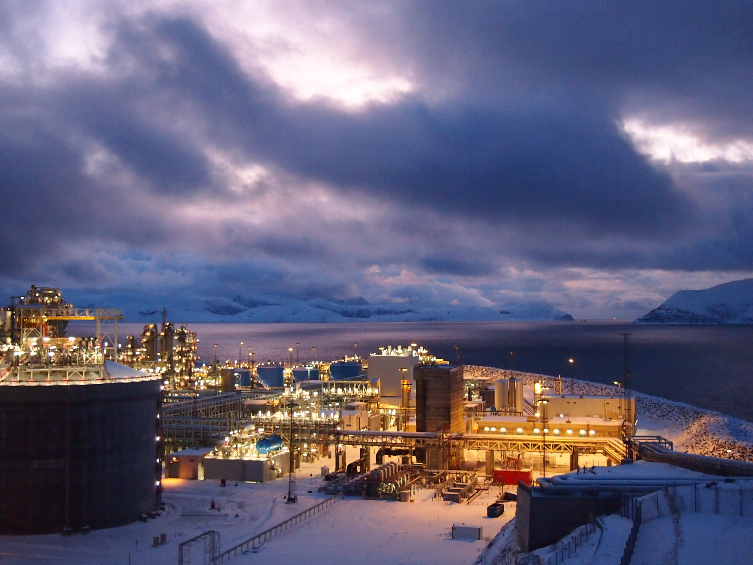 Arctic Report: How This Small Fishing Village Turned Into a Fossil Fuel Boomtown