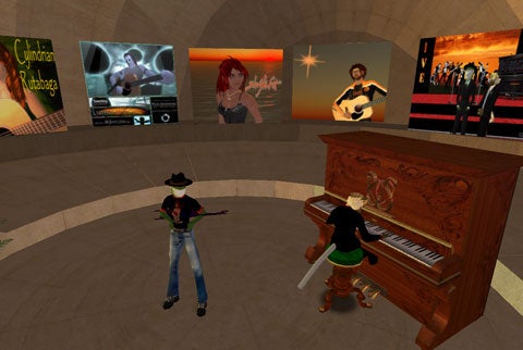 Popular SL duo Frogg Marlowe and Jaycat Nico also performed.