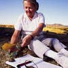 PLANTING EVIDENCE<br />
Forensic botanist Jane Bock helped crack the drowning case by examining single-celled algae called diatoms from the victim's stomach. Above: Bock gathering grass samples near Tucson, Arizona, for other crime-scene work.